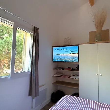 Cala Rossa - Porto-vecchio - A Pied * Lecci