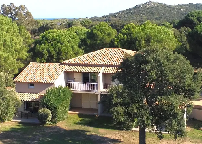 Cala Rossa - Porto-vecchio - A Pied * Lecci