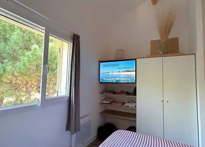 Cala Rossa - Porto-vecchio - A Pied * Lecci